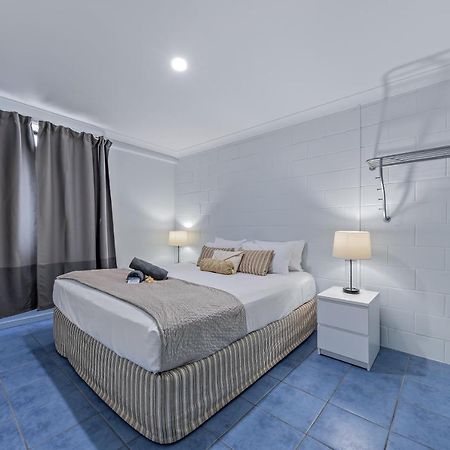 Airlie Sun & Sand Accommodation #5 에일리비치 외부 사진