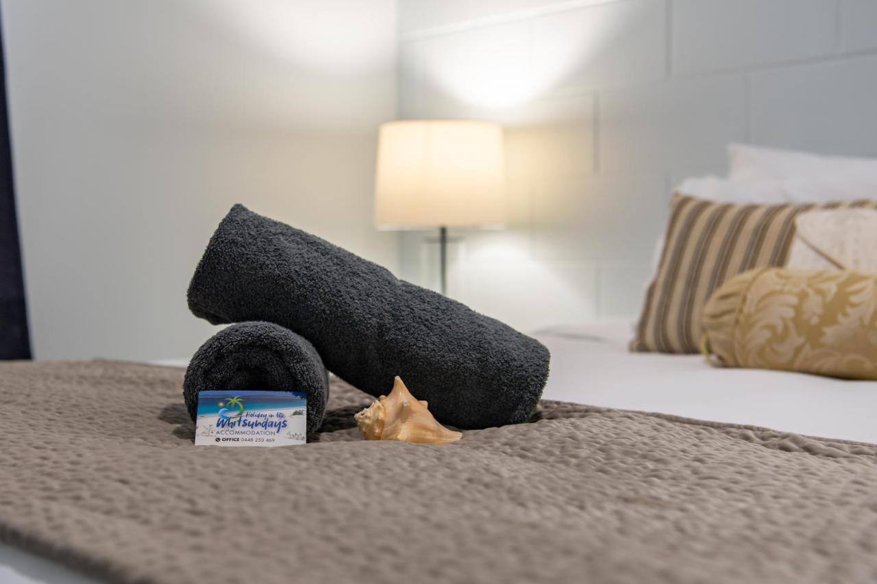 Airlie Sun & Sand Accommodation #5 에일리비치 외부 사진