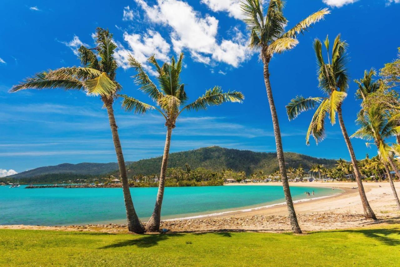 Airlie Sun & Sand Accommodation #5 에일리비치 외부 사진