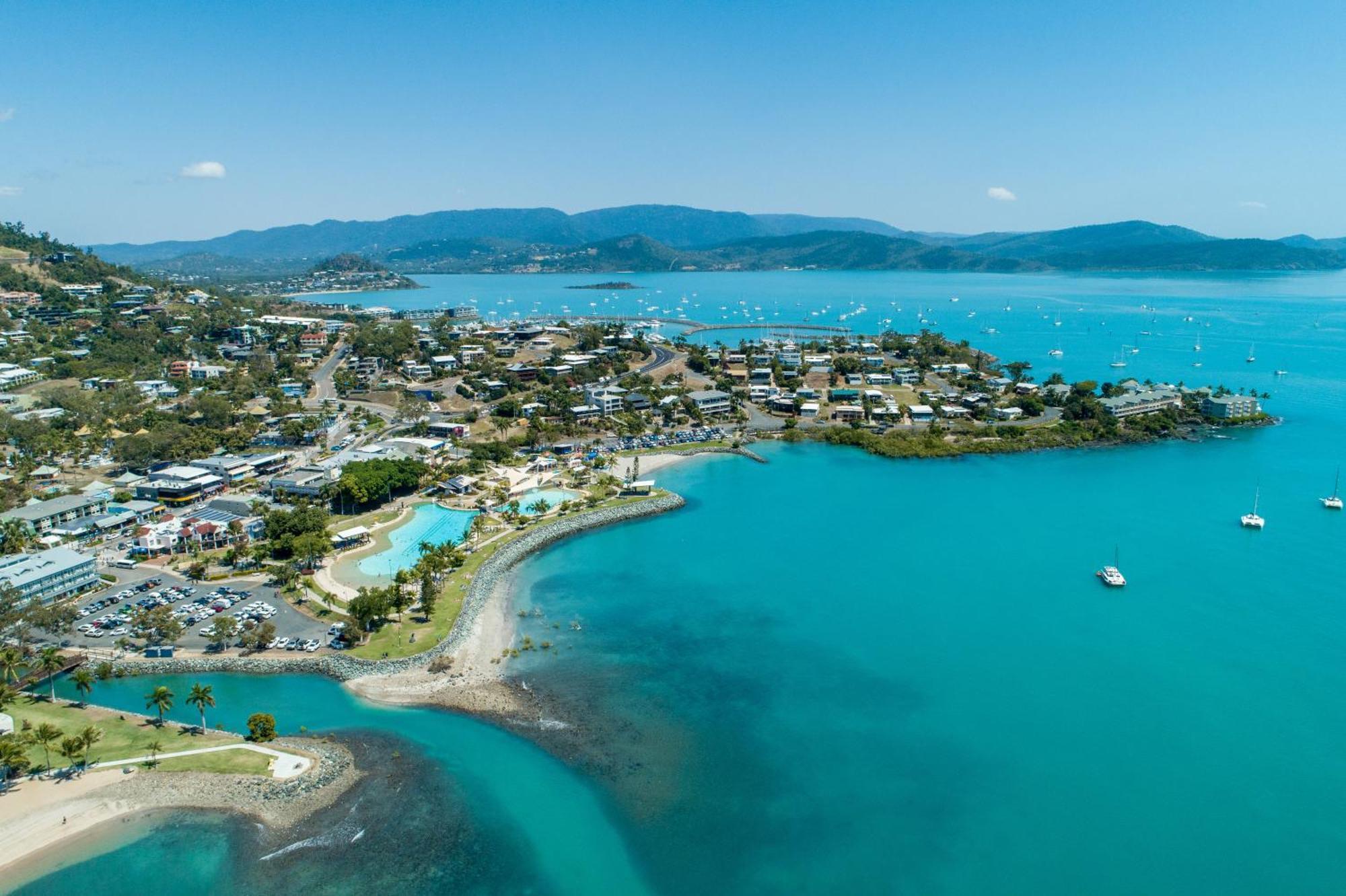 Airlie Sun & Sand Accommodation #5 에일리비치 외부 사진