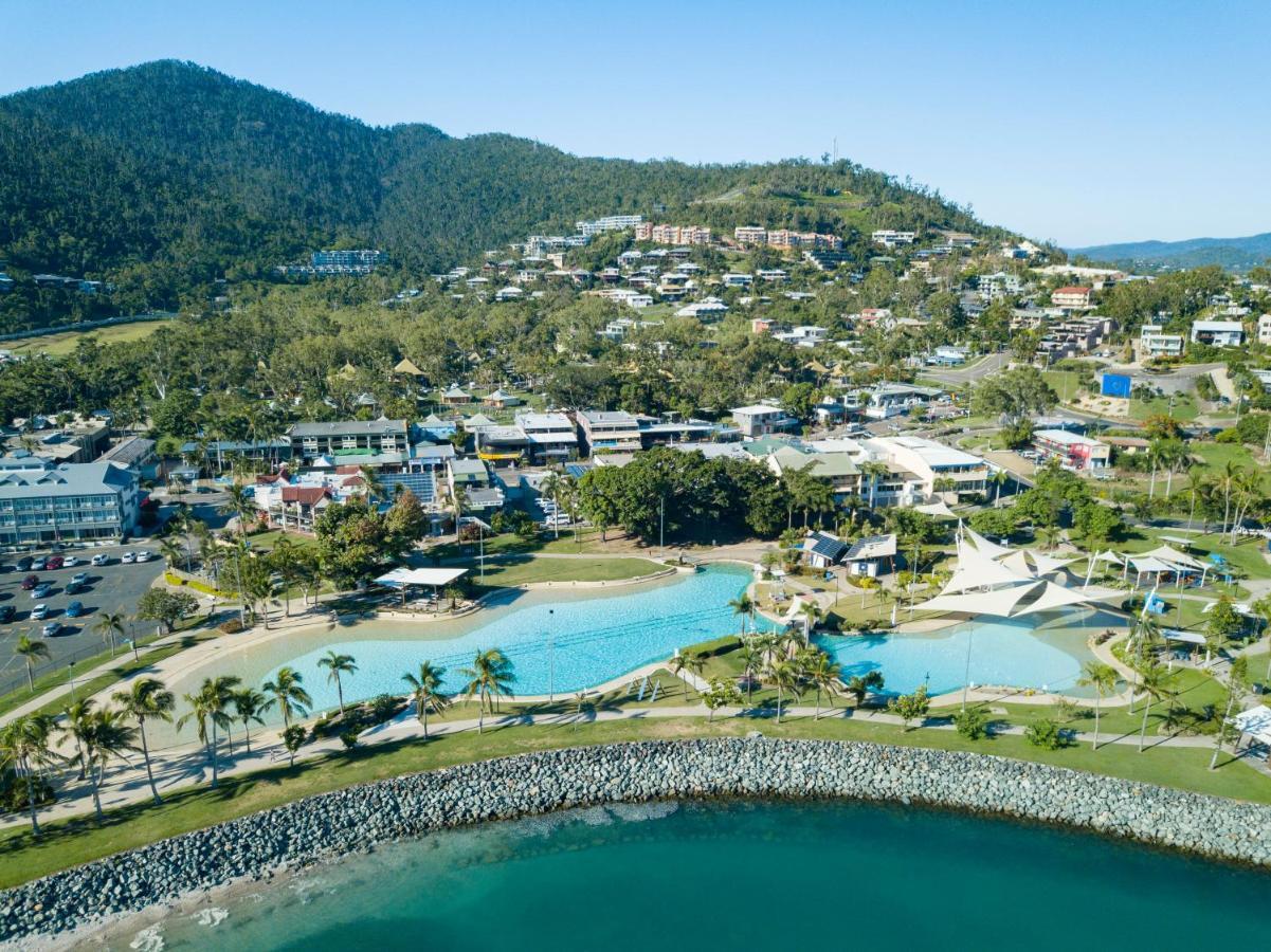 Airlie Sun & Sand Accommodation #5 에일리비치 외부 사진