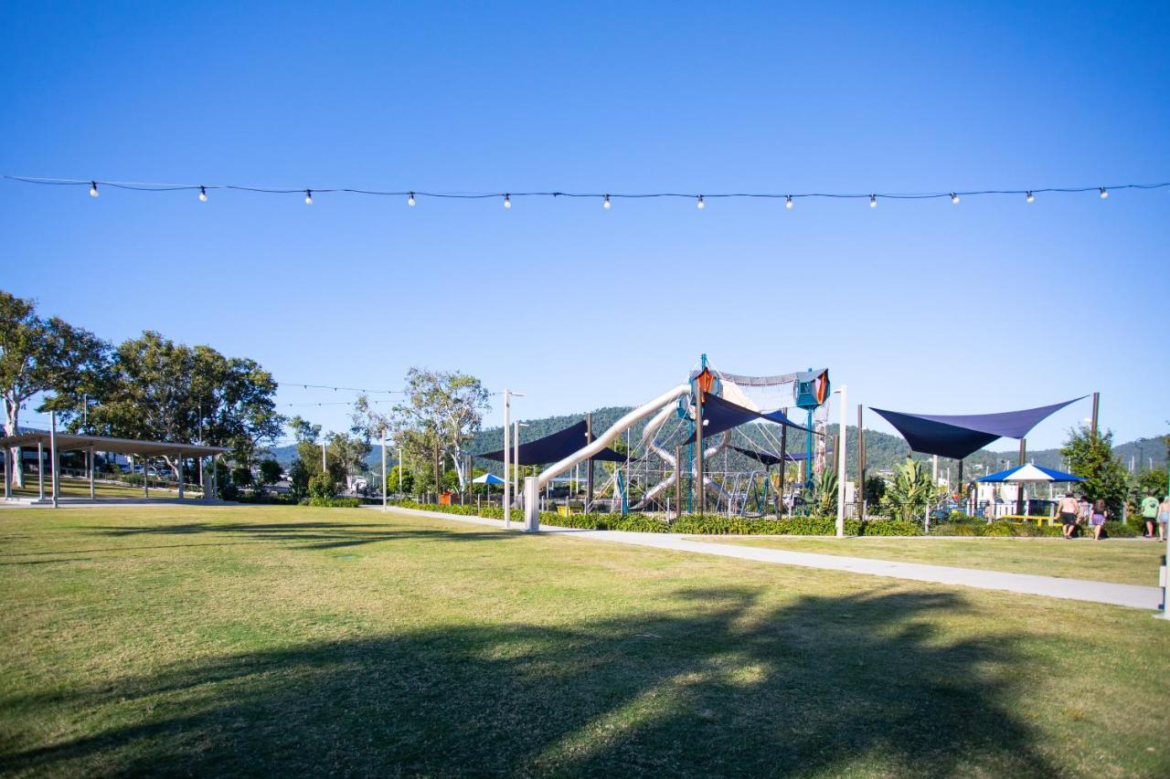 Airlie Sun & Sand Accommodation #5 에일리비치 외부 사진